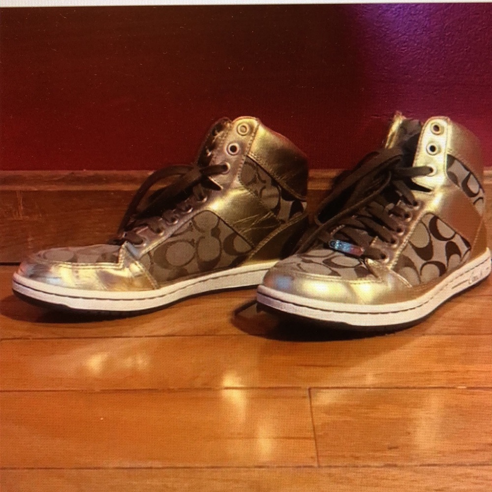 COACH GOLD HIGHTOP SNEAKERS - 7.5